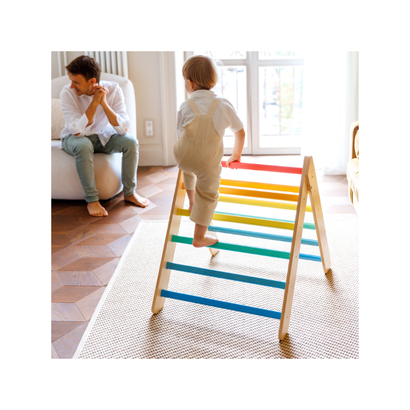 Triángulo Pikler de madera - colores arcoiris - juguete infantil para trepar Busykids