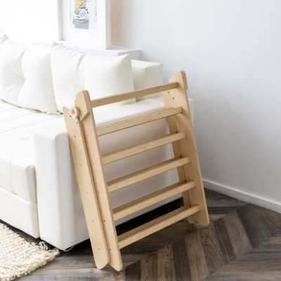 Triángulo Pikler plegable de madera - juguete infantil para trepar Busykids