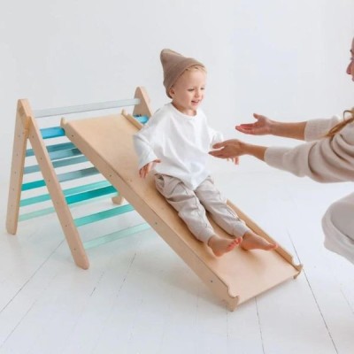 Triángulo Pikler y tobogán/escalera de madera - colores menta - juguete infantil para trepar Busykids