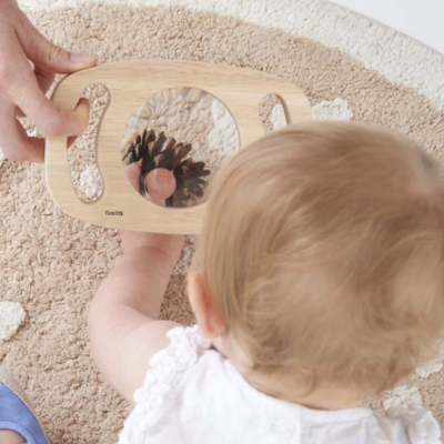 Lupa infantil de fácil agarre de madera - Tickit Labores Bella